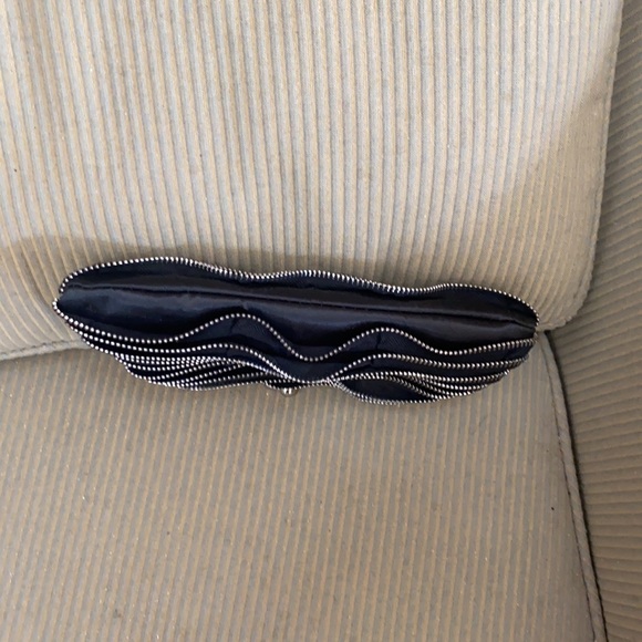 Adorable black and silver small evening bag - Picture 4 of 4